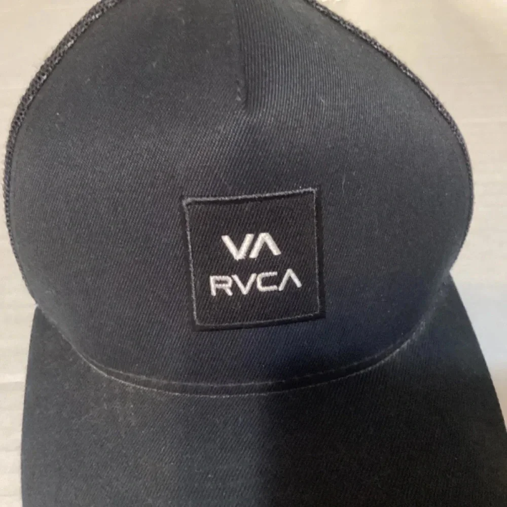 PM TENORE Trucker Hat mesh adjustable RVCA